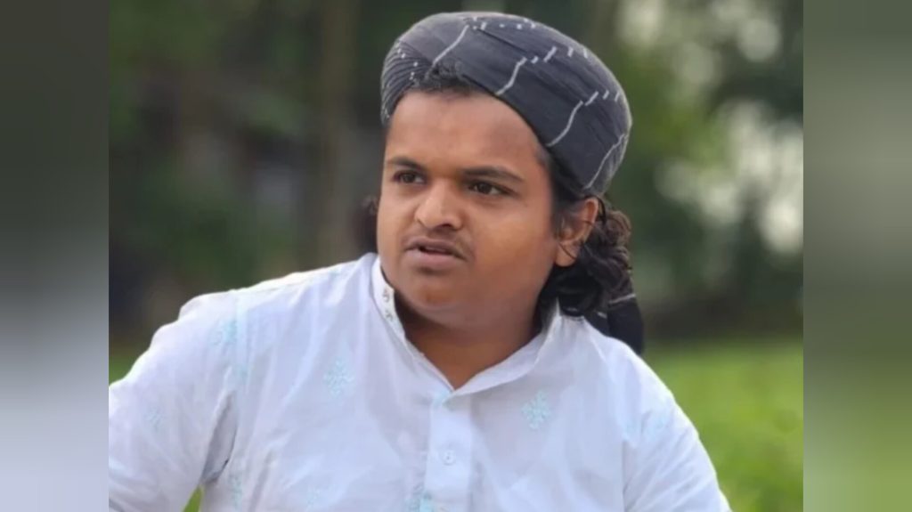 <span>দ্বিতীয় বিয়ে নিয়ে ফেসবুকে স্ট্যাটাস / </span>‘হারাম থেকে বাঁচতেই এই সিদ্ধান্ত’—রফিকুল ইসলাম মাদানী