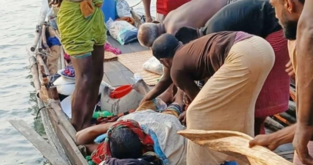 সুন্দরবনে বাঘের আক্রমণে মৌয়াল আহত
