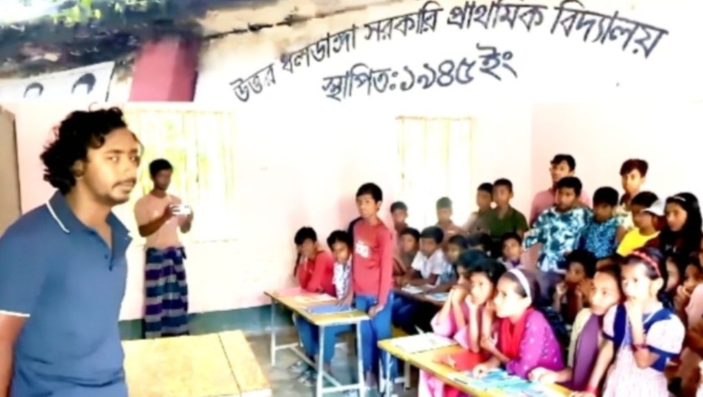 <span>কুড়িগ্রামে / </span>মাত্র একজন শিক্ষক দিয়ে কয়েক বছর ধরে চলছে বিদ্যালয়, হুমকিতে শিক্ষা