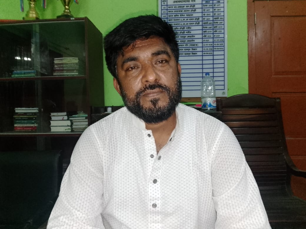 ষড়যন্ত্রের মুখে জনপ্রিয় জনপ্রতিনিধি: রামগতি বড় খেরী ইউনিয়নের প্যানেল চেয়ারম্যান মিজানের পাশে এলাকাবাসী