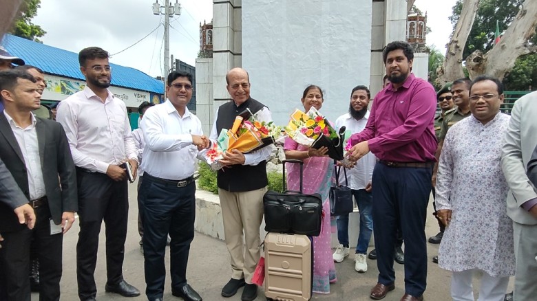 বাংলাদেশ-ভারত সম্পর্ক আরও গভীর হবে, অচিরেই খুলছে ট্যুরিস্ট ভিসা: নতুন হাইকমিশনার দীনেশ ত্রিবেদী
