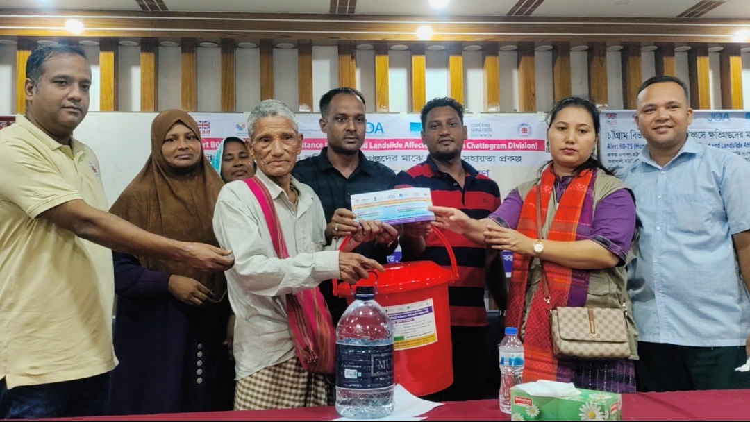 আলীকদমে বন্যায় ক্ষতিগ্রস্ত ৩৫৫ পরিবারকে কারিতাস এর নগদ সহায়তা ও স্বাস্থ্যসামগ্রী প্রদান  ‎