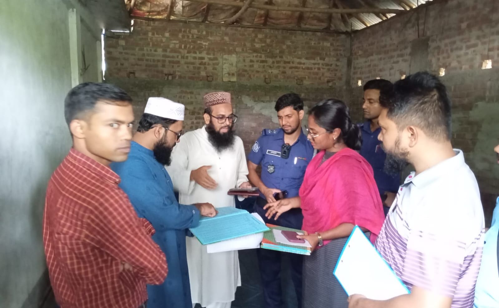 আদমদীঘিতে সার চোরাচালান; ডিলার জরিমানা ও সিলগালা