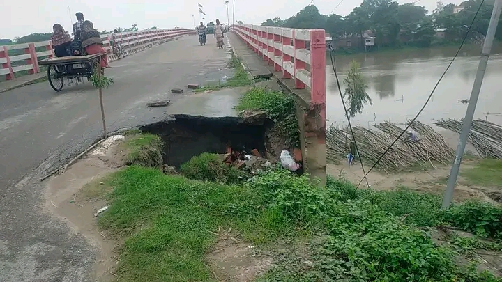 আত্রাইয়ের বান্দাইখাড়ায় বয়তুল্ল্যাহ সেতুর উত্তর পাশে ধস, দুর্ঘটনার শঙ্কা