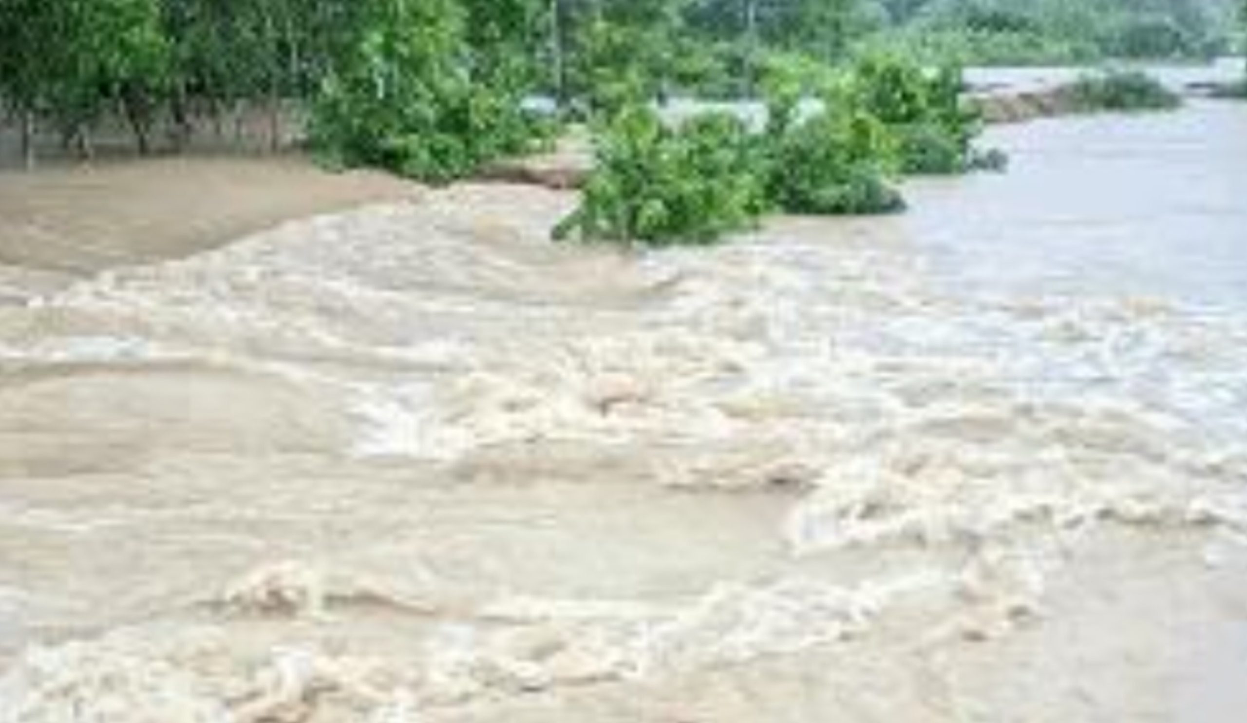 ছয় নদ-নদীর ১০ পয়েন্টে পানি বিপৎসীমার ওপরে
