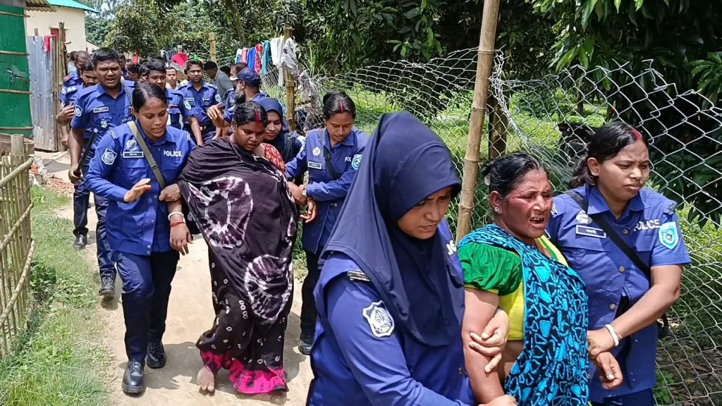 ঠাকুরগাঁওয়ে মাদক বিরোধী যৌথ অভিযান