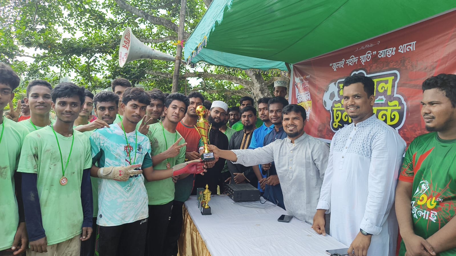 সাতক্ষীরায় ছাত্রশিবিরের উদ্যোগে ‘জুলাই শহীদ স্মৃতি’ ফুটবল টুর্নামেন্ট