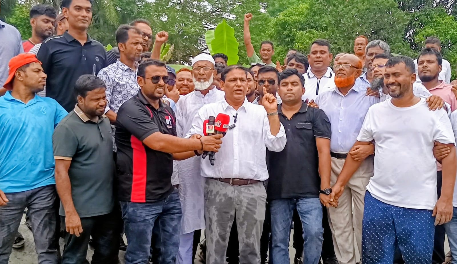 মুখ সামলান আর তা না হলে শরীর সামলাতে পারবেন না – এমপি খোকন তালুকদার