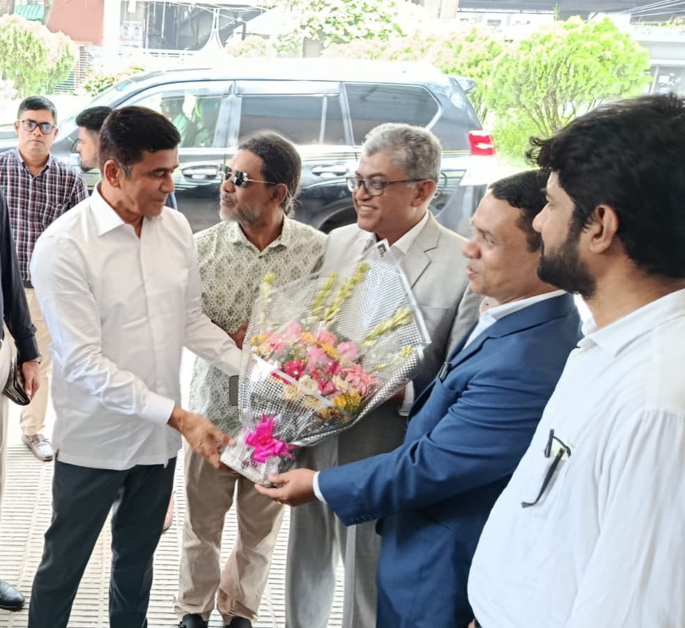 জনসম্পৃক্ত নদী ও পানিসম্পদ ব্যবস্থাপনা নিয়ে জাতীয় প্রেসক্লাবে ‘নোঙর’ আয়োজিত সেমিনার