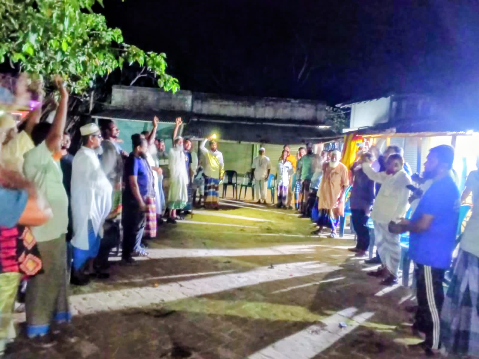 মাদারীপুরে মাদকমুক্ত সমাজ গঠনে ঐক্যবদ্ধ এলাকাবাসী:মতবিনিময় সভায় কঠোর হুশিয়ারী 