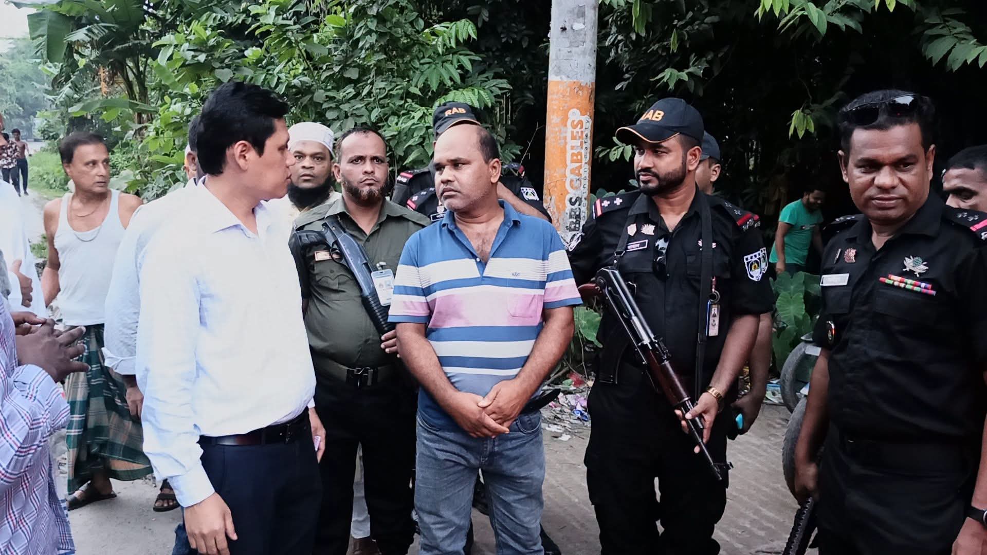 লক্ষ্মীপুরে নকল ঘি-কসমেটিকস রাখায় ব্যবসায়ীকে ২ লাখ টাকা জরিমানা, অনাদায়ে ৩ মাসের জেল