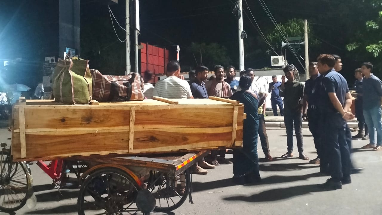 বেনাপোলে ভারতীয় পর্যটকের মৃত্যু: আইনি প্রক্রিয়া শেষে মরদেহ ভারতে পাঠাল ইমিগ্রেশন