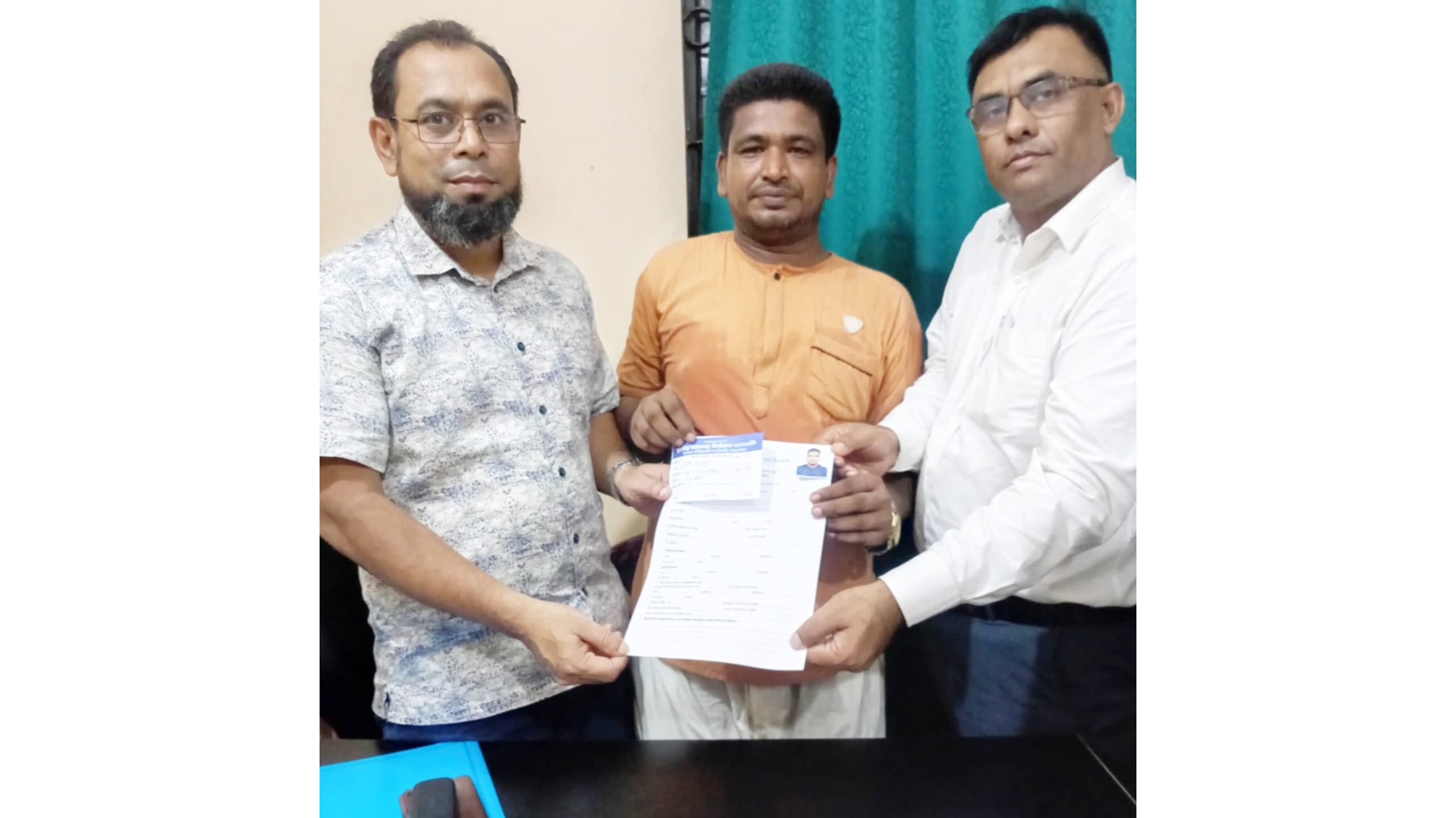 সোনাপুরে মেম্বার পদে বিএনপির দলীয় ফরম সংগ্রহ সবুজ পাটোয়ারীর