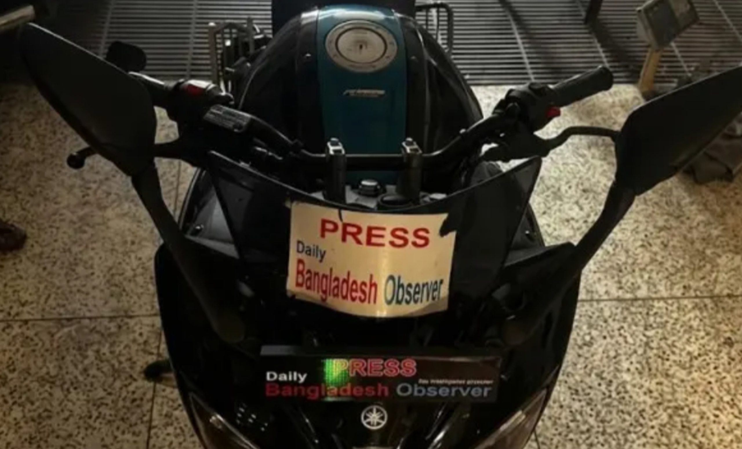 প্রেস স্টিকারযুক্ত বাইকে তল্লাশি: চট্টগ্রামে ২৩ লাখ টাকার ইয়াবাসহ গ্রেপ্তার ১